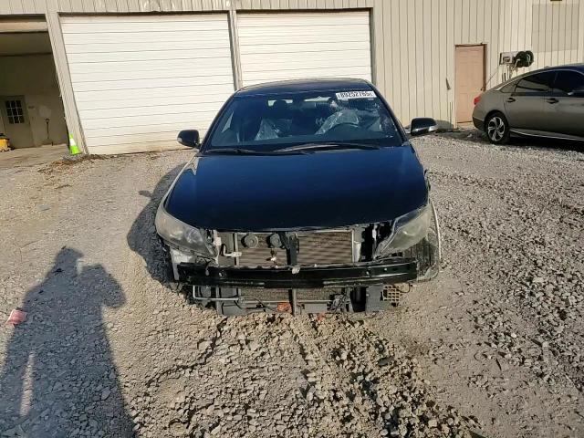 2013 Toyota tC - Image 14