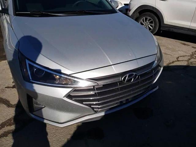 2019 Hyundai Elantra - Image 11