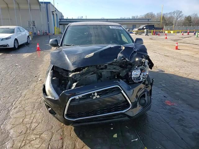 2013 Mitsubishi Outlander - Image 15