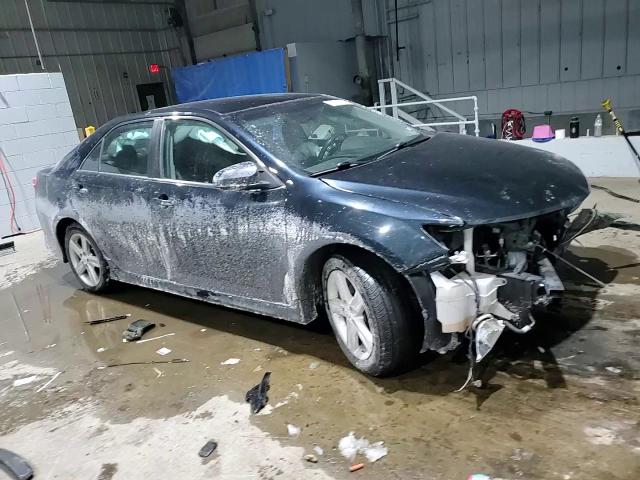 2014 Toyota Camry - Image 14