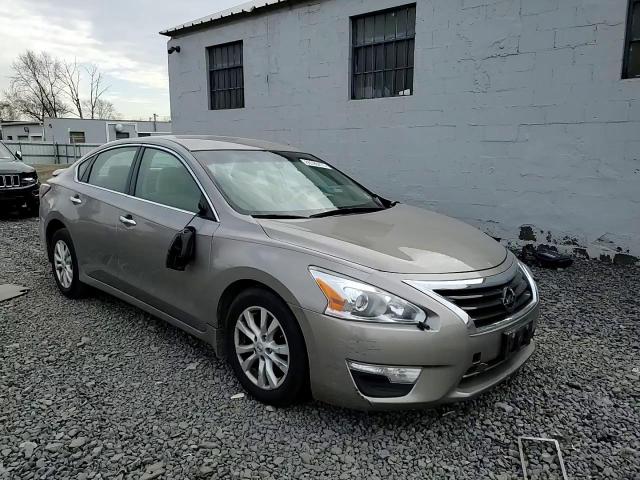 2014 Nissan Altima - Image 13