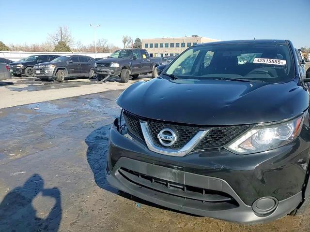 2018 Nissan Rogue - Image 15