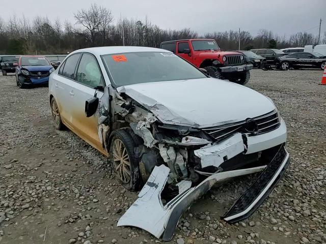 2018 Volkswagen Jetta - Image 11