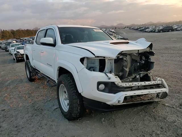 2019 Toyota Tacoma - Image 11