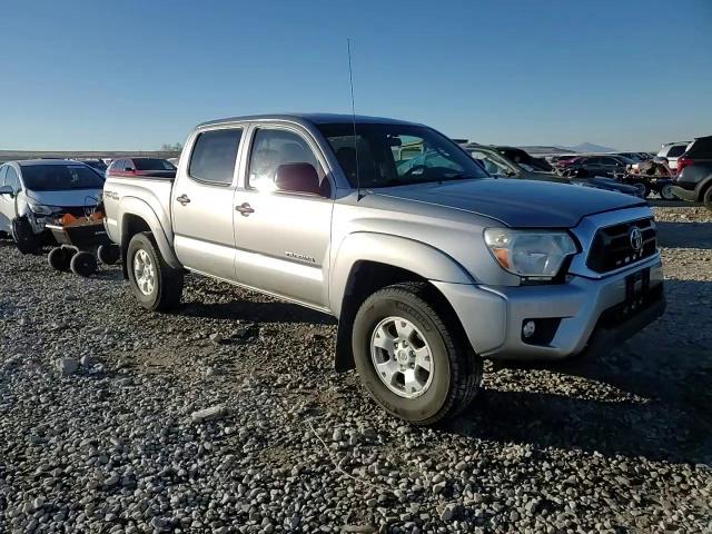 2015 Toyota Tacoma - Image 13