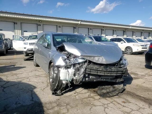 2017 Toyota Camry - Image 11