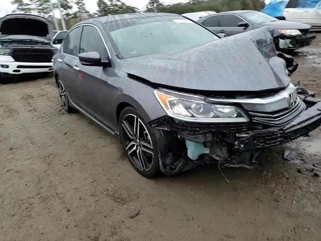 2017 Honda Accord - Image 11