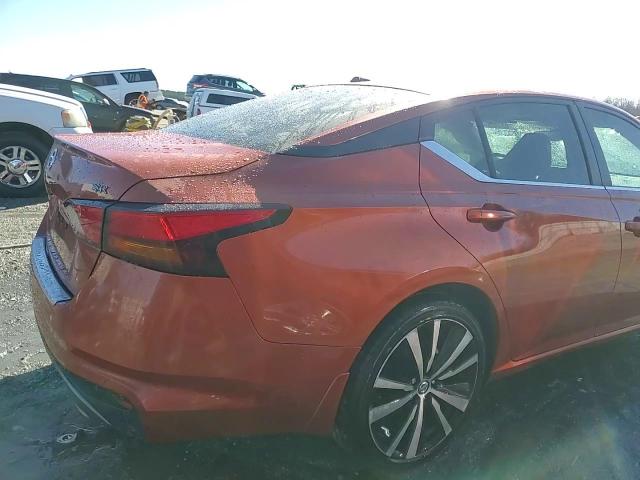2021 Nissan Altima - Image 12
