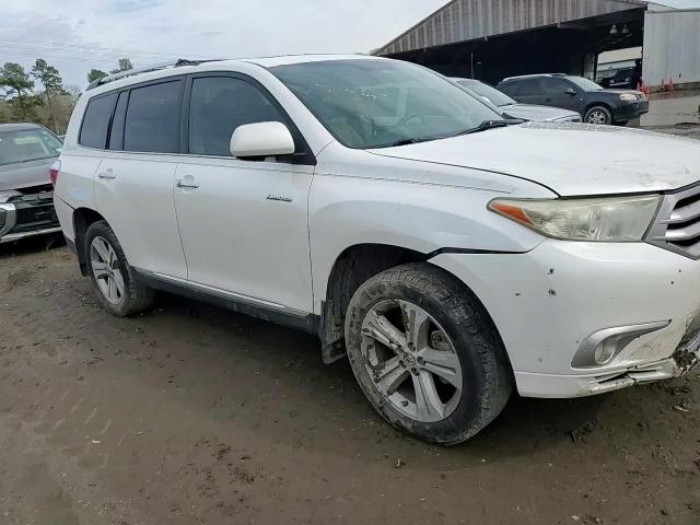 2012 Toyota Highlander - Image 12