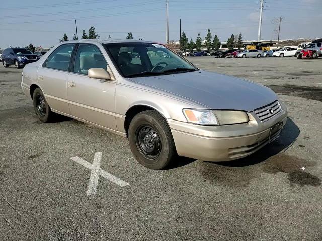 1999 Toyota Camry - Image 11