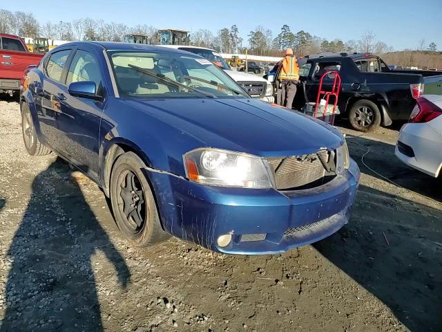 2008 Dodge Avenger - Image 11
