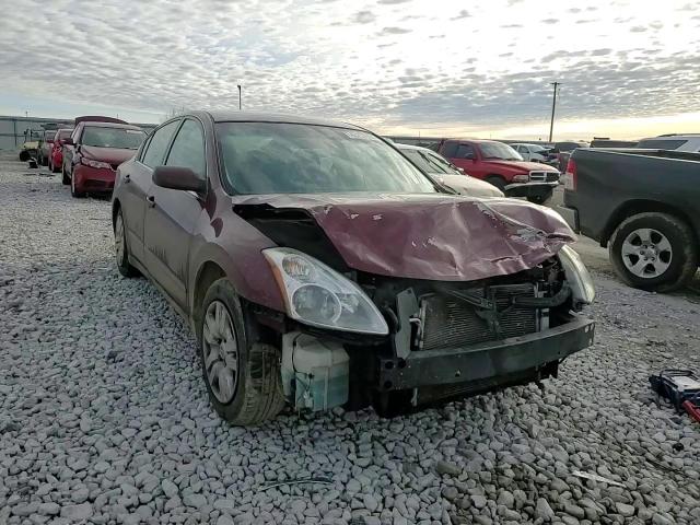 2010 Nissan Altima - Image 10