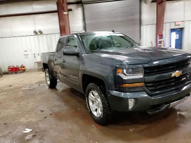 2017 Chevrolet Silverado - Image 13