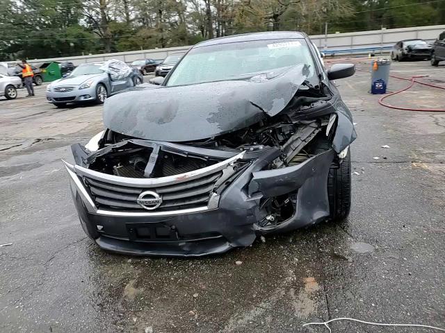 2013 Nissan Altima - Image 13