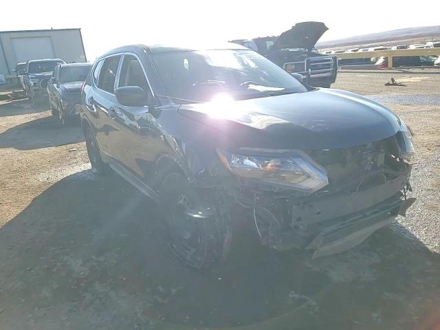 2018 Nissan Rogue - Image 14
