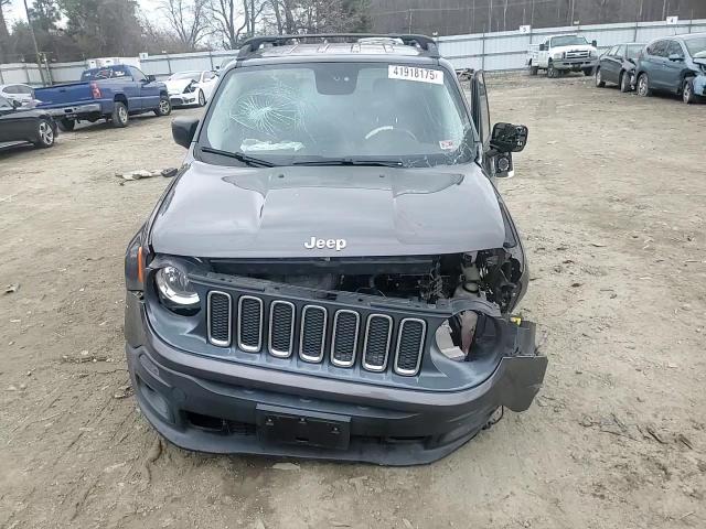 2016 Jeep Renegade - Image 10