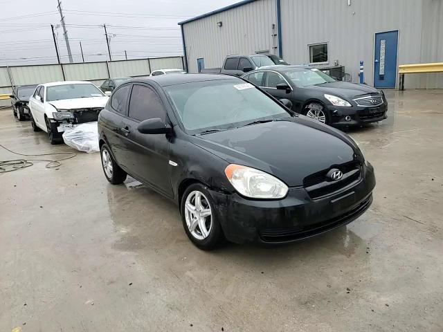 2009 Hyundai Accent - Image 13