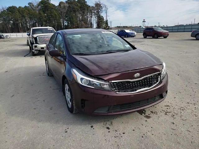 2018 Kia Forte - Image 10