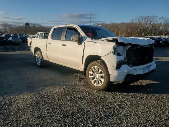 2023 Chevrolet Silverado - Image 11