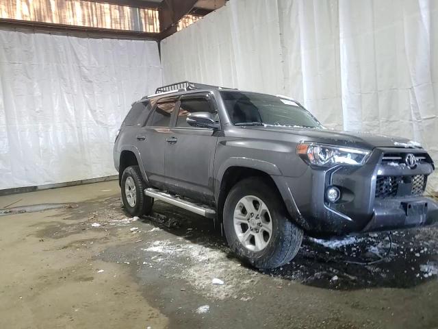 2022 Toyota 4Runner - Image 12