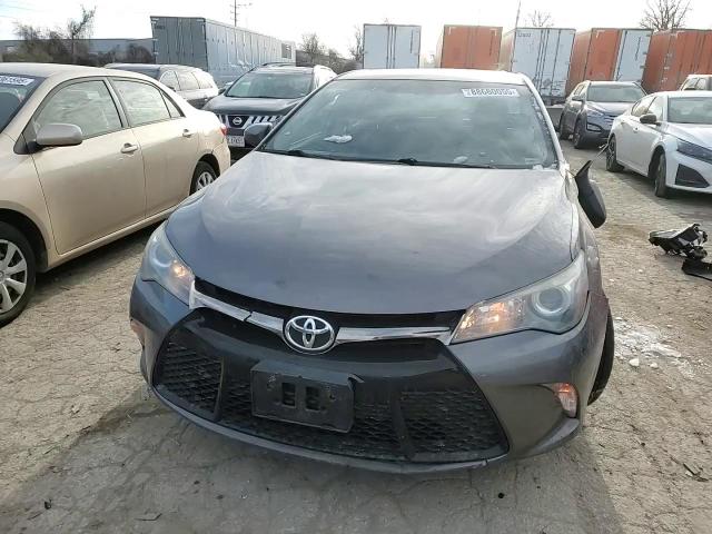 2016 Toyota Camry - Image 11