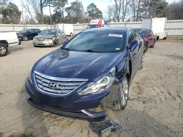 2011 Hyundai Sonata - Image 11