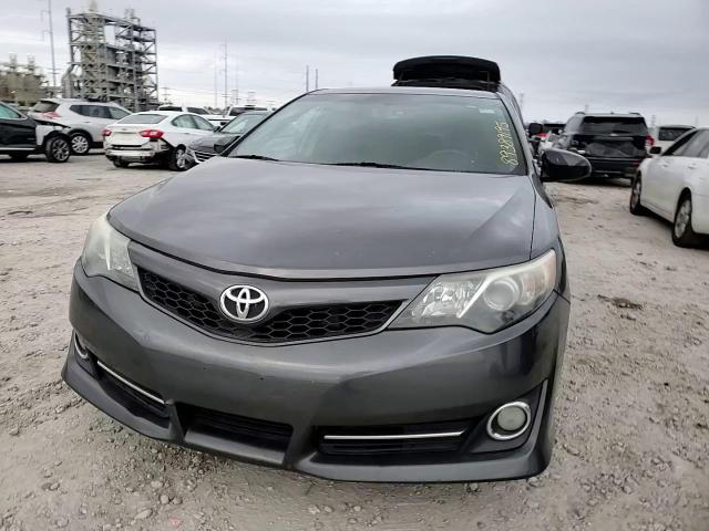 2014 Toyota Camry - Image 10