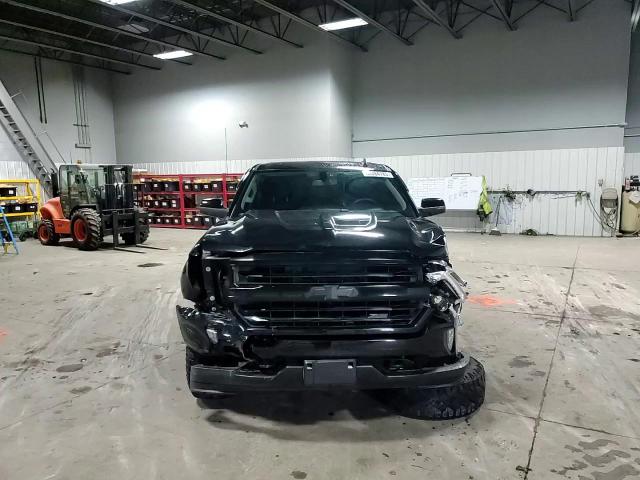 2017 Chevrolet Silverado - Image 10