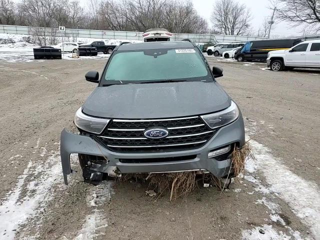 2023 Ford Explorer - Image 12