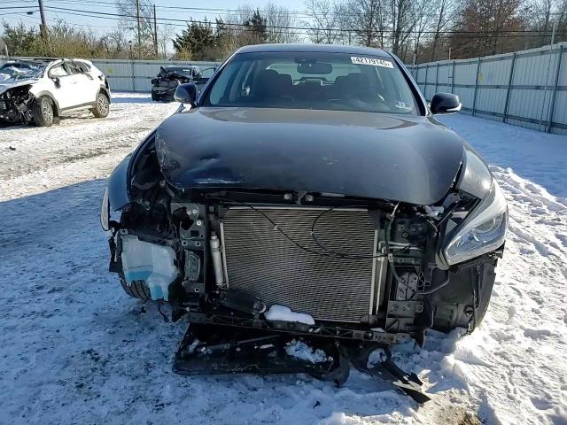 2019 Infiniti Q70 - Image 10