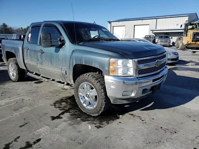 2012 Chevrolet Silverado - Image 11
