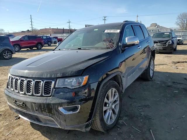 2017 Jeep Grand Cherokee - Image 12