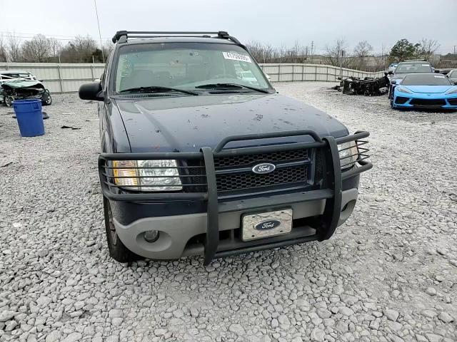 2003 Ford Explorer - Image 11