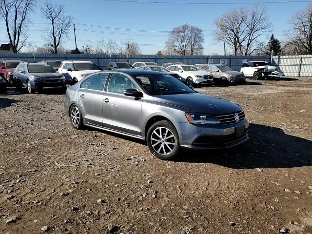 2017 Volkswagen Jetta - Image 11