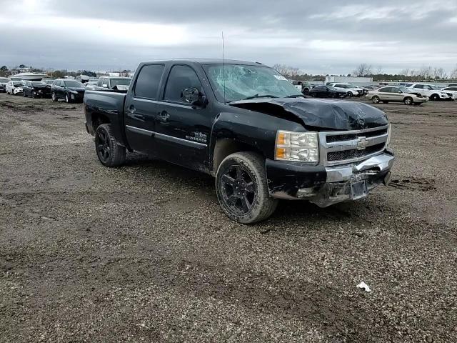 2011 Chevrolet Silverado - Image 11
