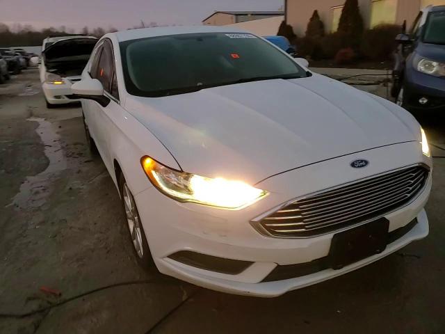 2017 Ford Fusion - Image 13