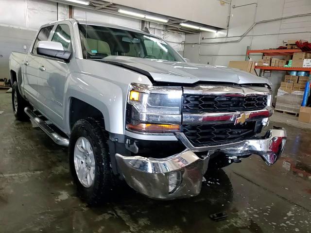 2016 Chevrolet Silverado - Image 13