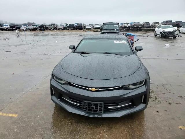 2016 Chevrolet Camaro - Image 10