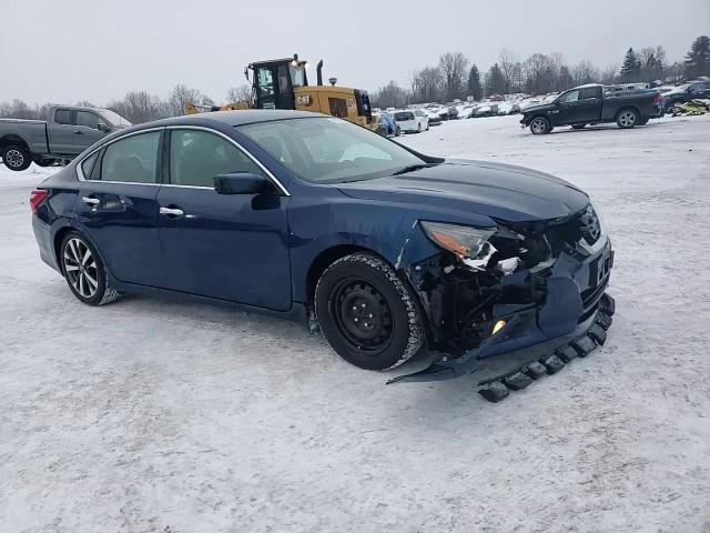 2016 Nissan Altima - Image 13