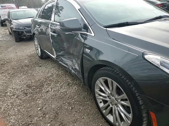 2018 Cadillac XTS - Image 10