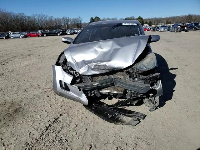 2013 Hyundai Elantra - Image 10