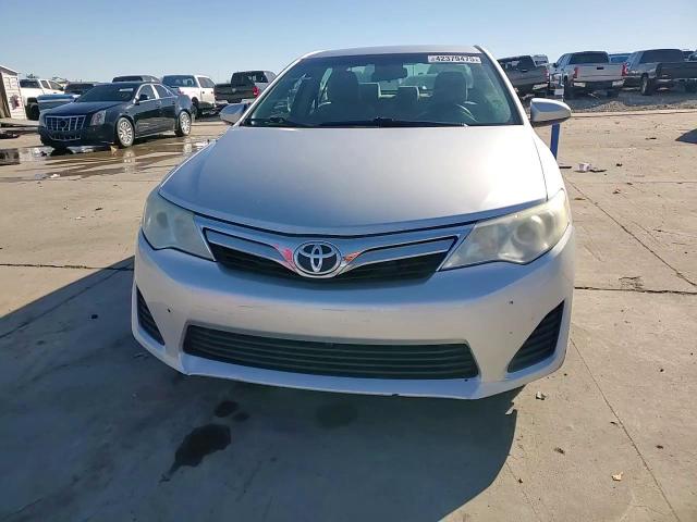 2014 Toyota Camry - Image 14