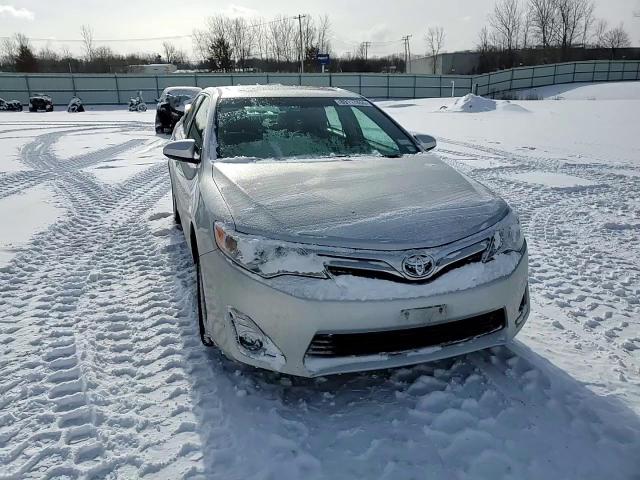 2012 Toyota Camry - Image 11
