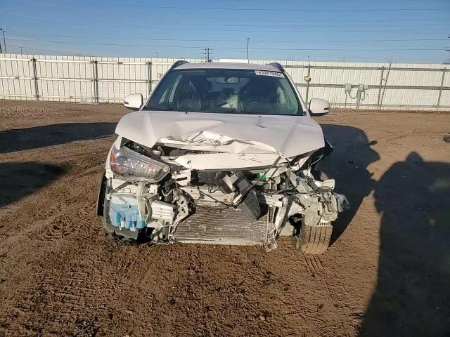 2018 Mitsubishi Outlander - Image 11
