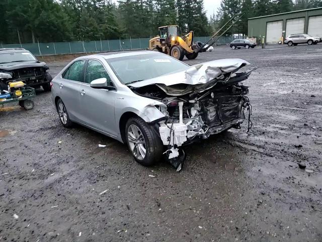 2016 Toyota Camry - Image 10