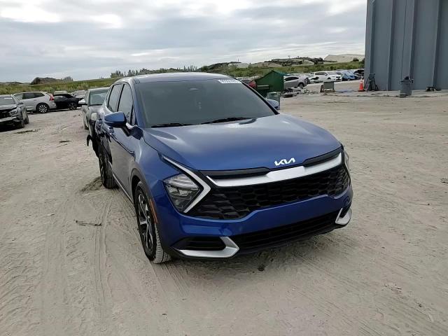 2023 Kia Sportage - Image 11