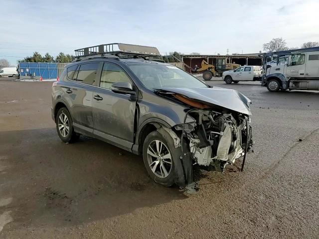 2017 Toyota RAV 4 - Image 12