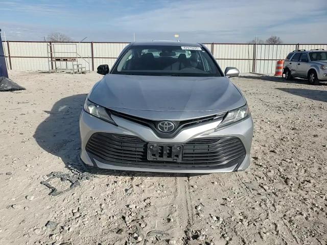 2019 Toyota Camry - Image 10