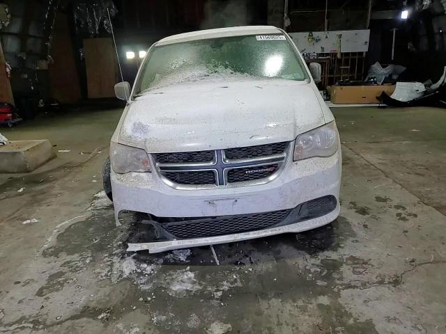 2019 Dodge Caravan - Image 12