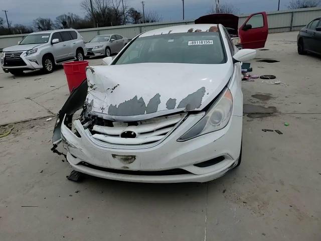 2013 Hyundai Sonata - Image 11